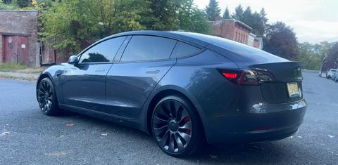 Tesla Model 3 2023