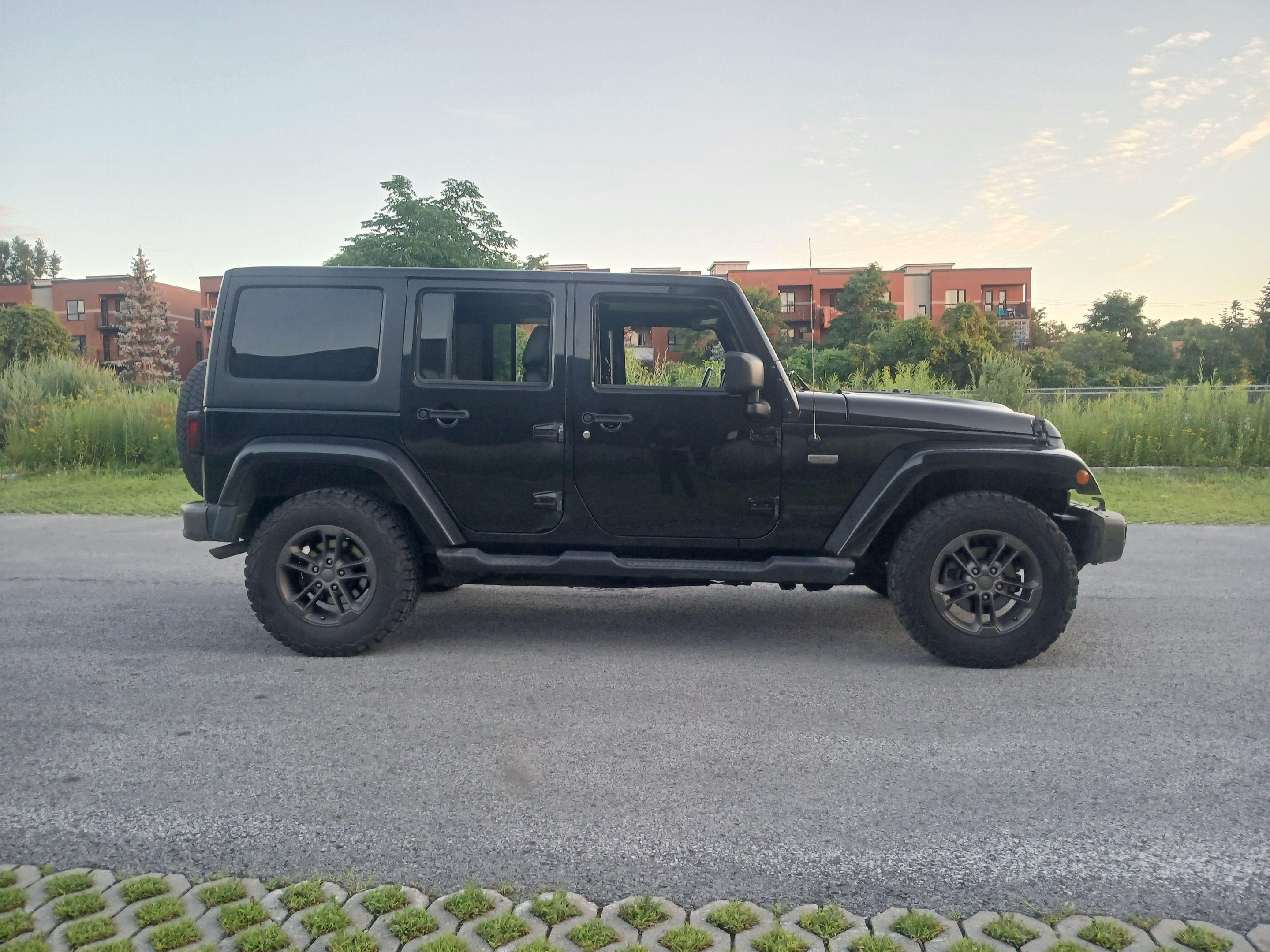 Jeep Wrangler Unlimited 2016 in Montréal, QC
