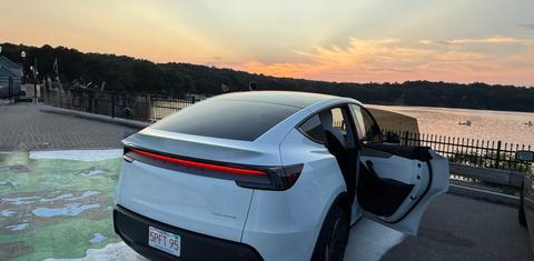 Tesla Model Y 2026