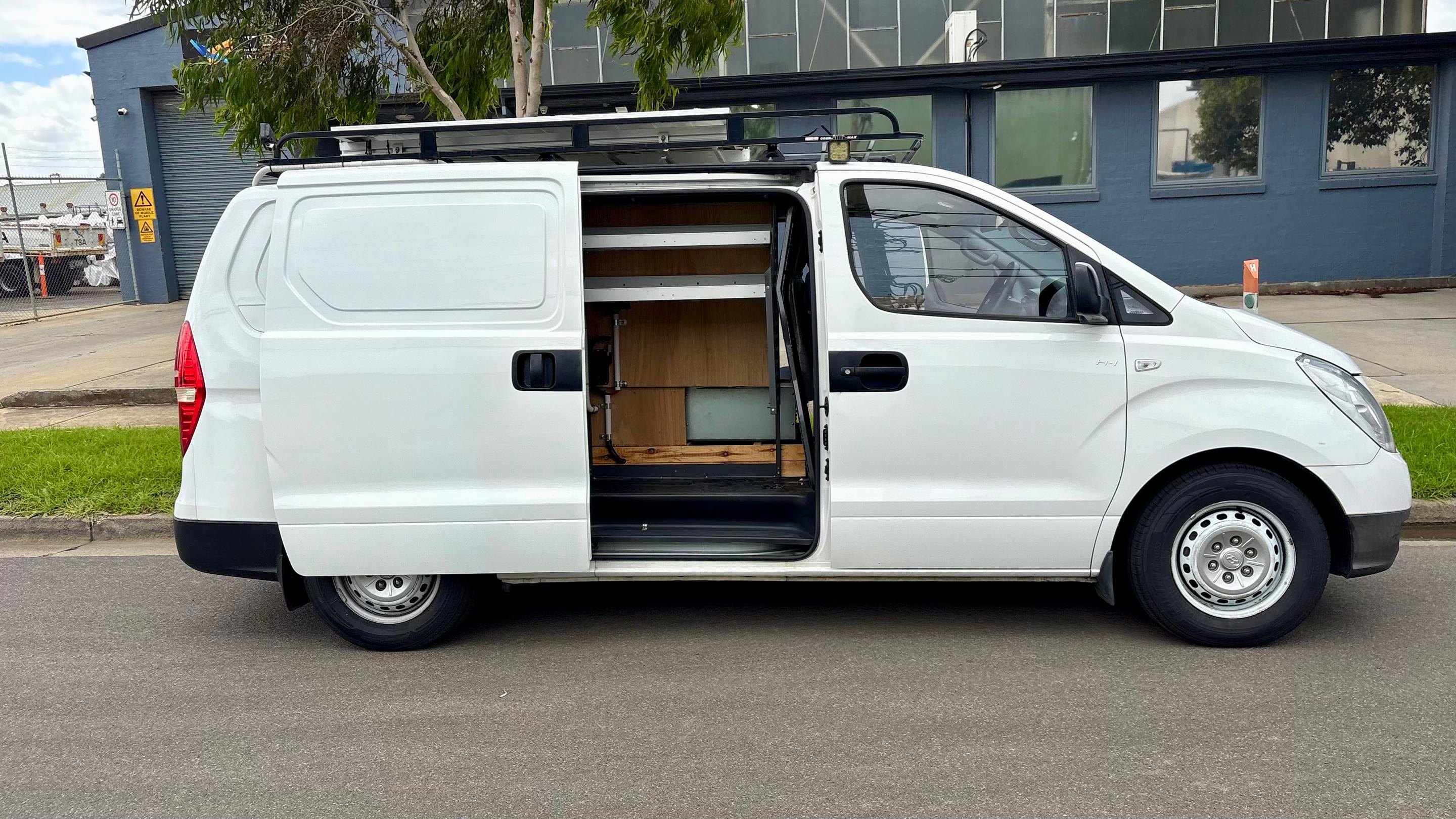 Hyundai iLOAD 2015 in Reservoir