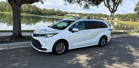 Toyota Sienna 2021