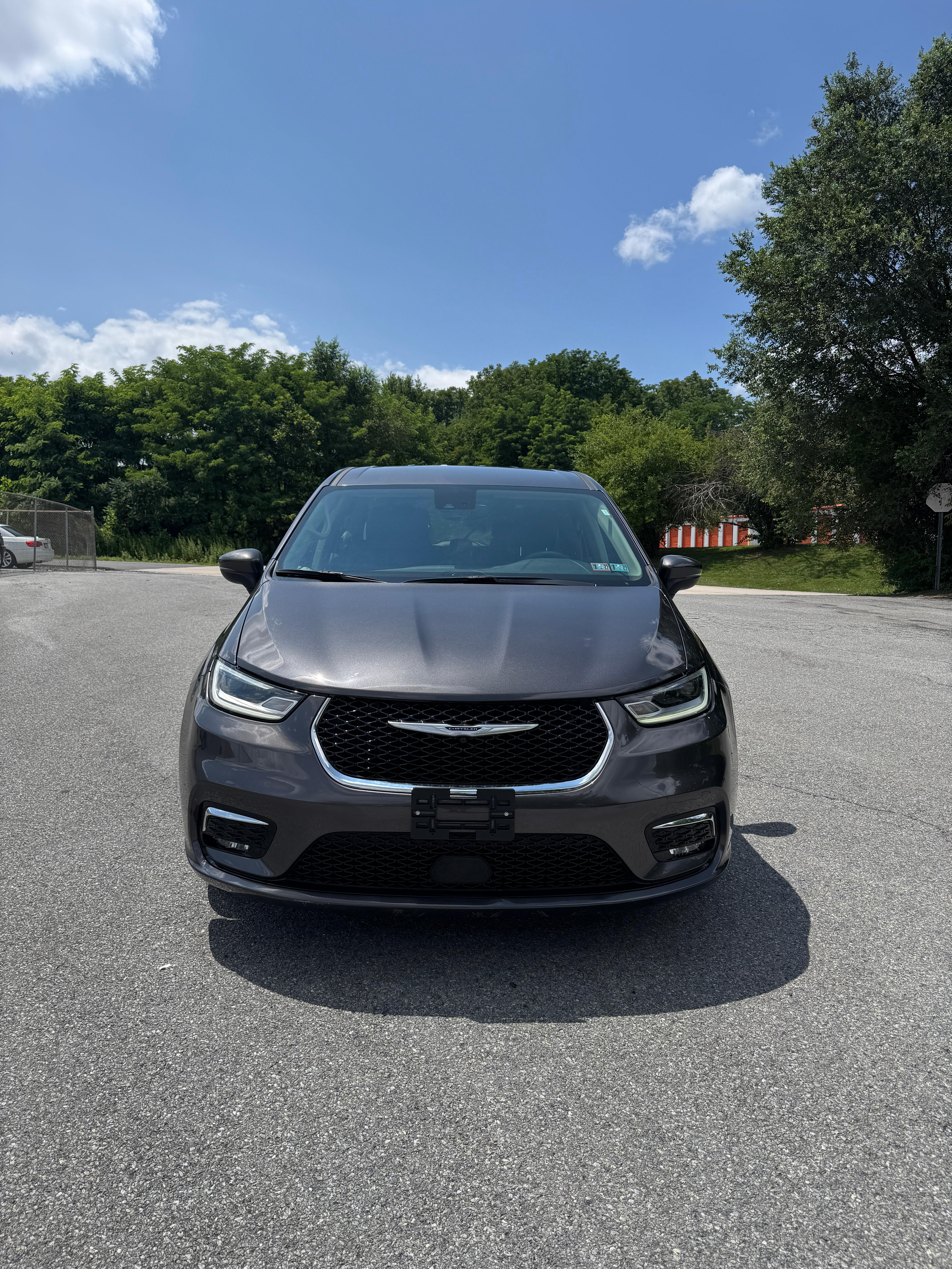 Chrysler Pacifica 2023 in Fullerton, PA