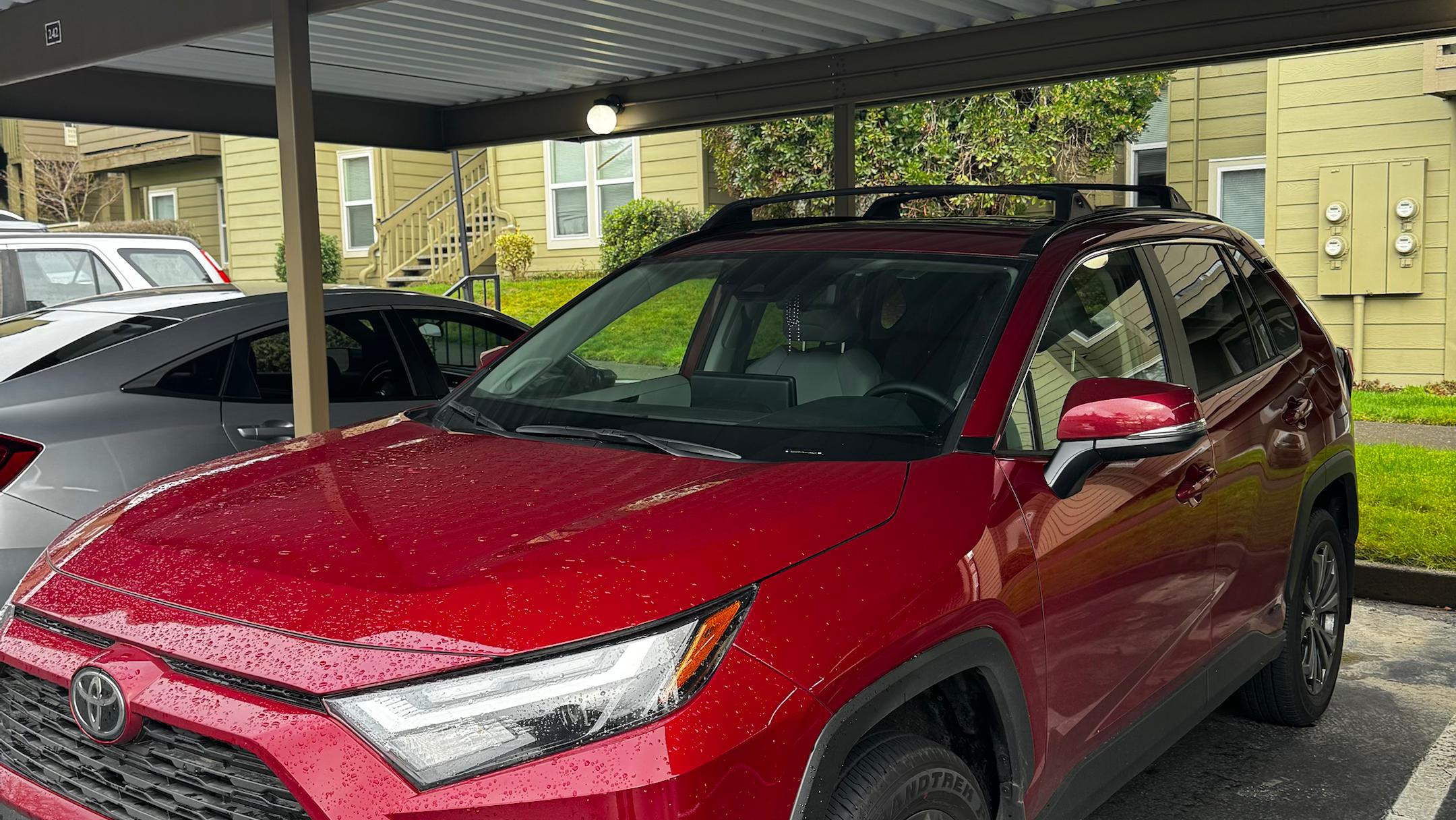 Toyota RAV4 Hybrid 2025 in Portland, OR