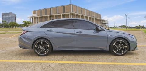 Hyundai Elantra 2022