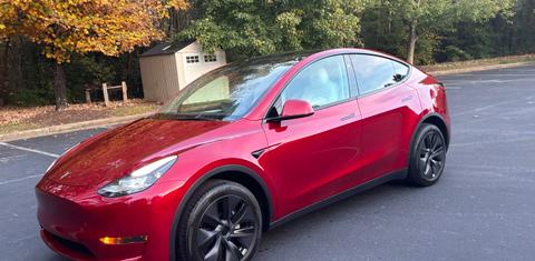 Tesla Model Y 2024