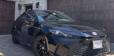 Toyota Camry Hybrid 2025