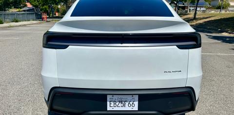 Tesla Model Y 2026