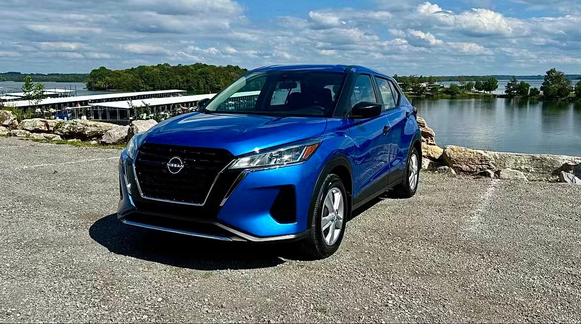 Nissan Kicks Play 2025 in Nashville, TN
