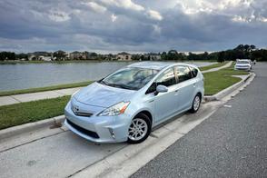 Toyota Prius v car