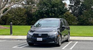 Honda Odyssey 2023 — Car rental alternative in Costa Mesa, CA