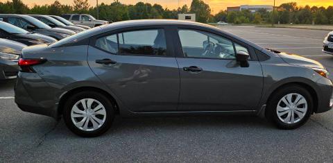 Nissan Versa 2025