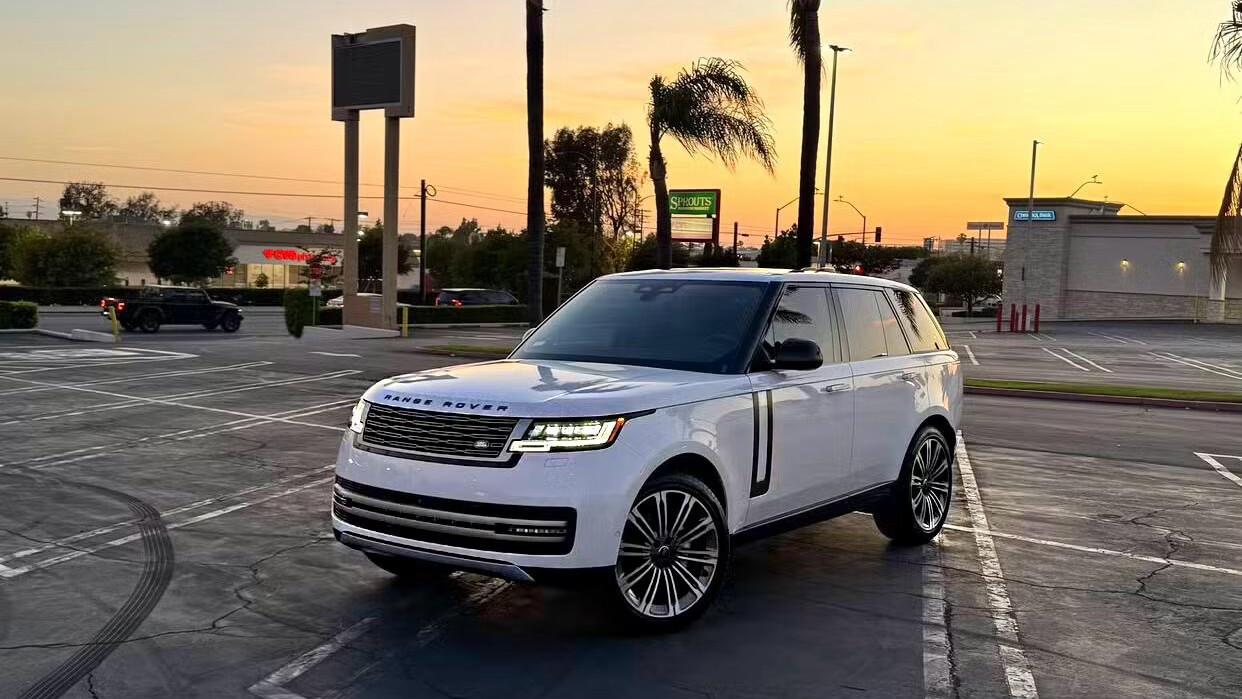 Land Rover Range Rover 2025 in 