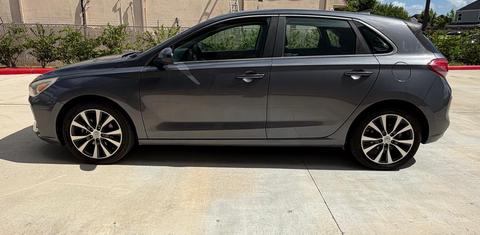 Hyundai Elantra GT 2019