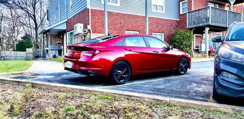 Hyundai Elantra 2022
