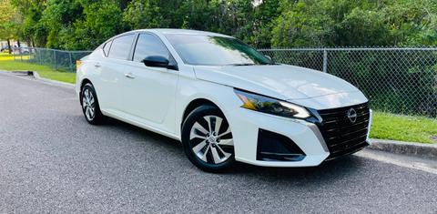 Nissan Altima 2025
