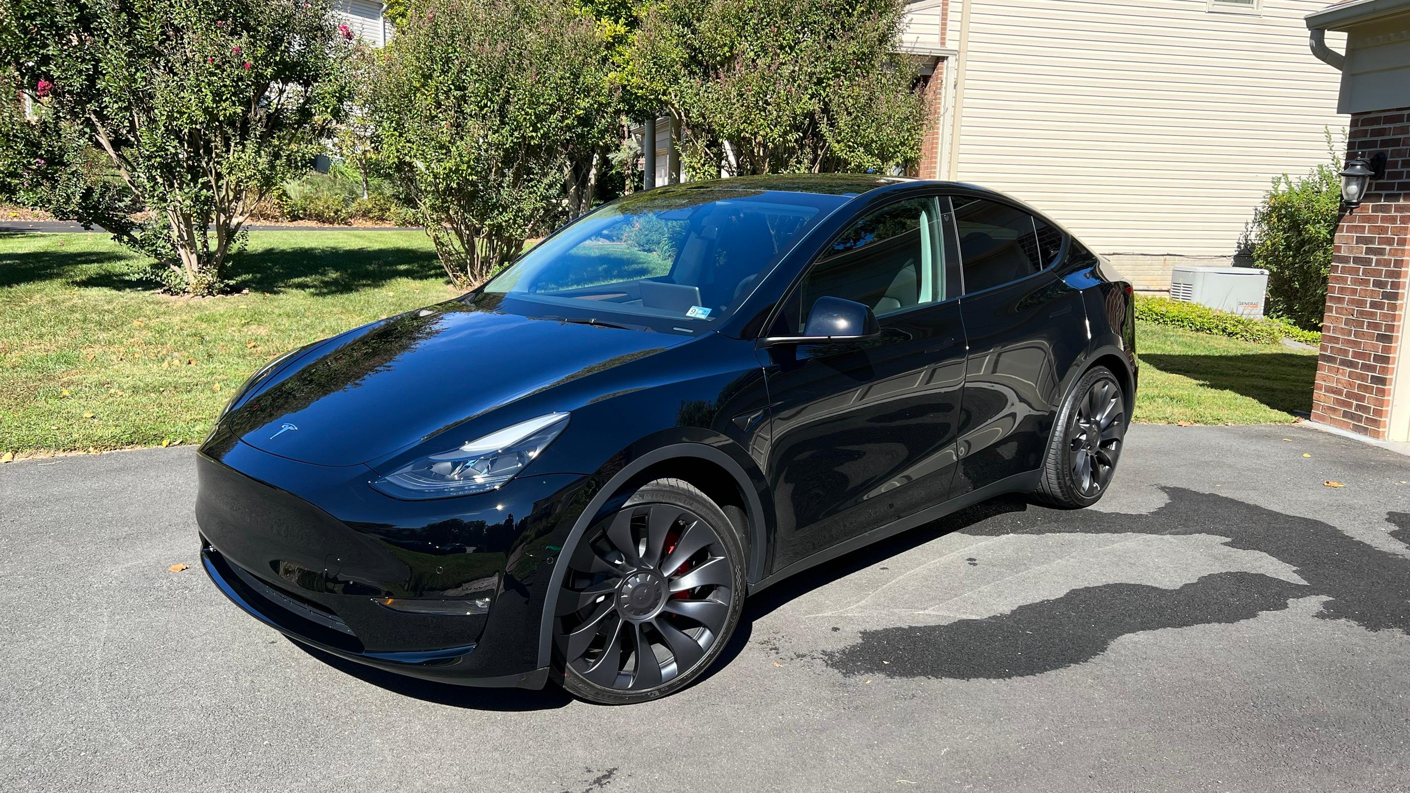 Tesla Model Y 2022 in 