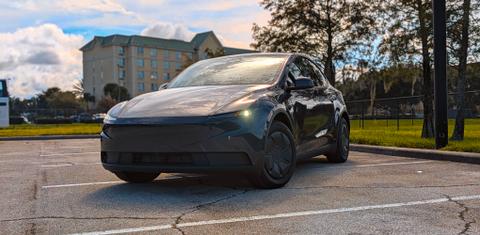 Tesla Model Y 2026