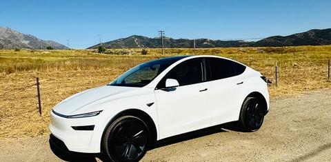 Tesla Model Y 2026
