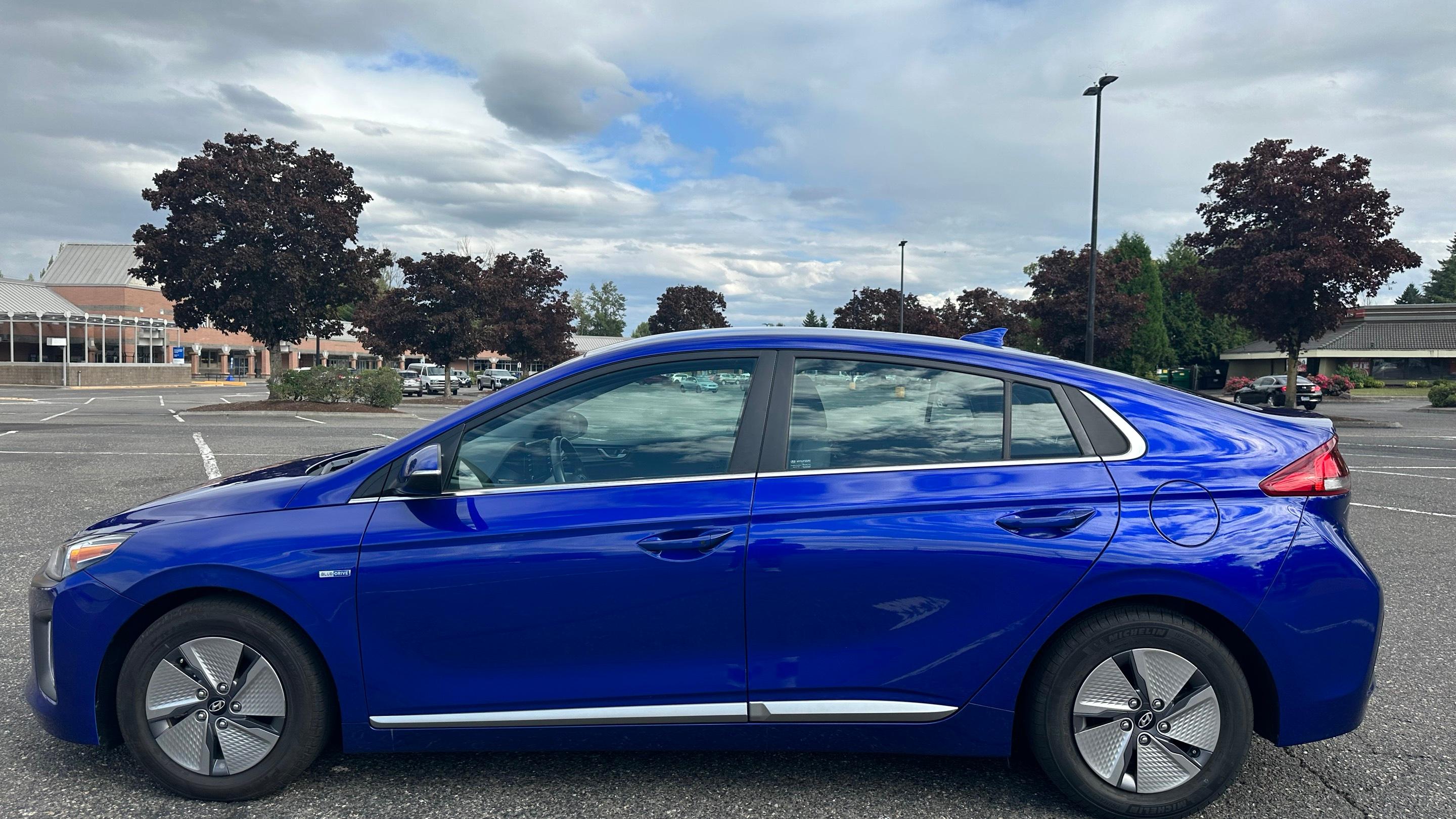 Hyundai Ioniq Hybrid 2020 in Portland, OR