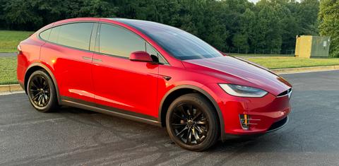 Tesla Model X 2021