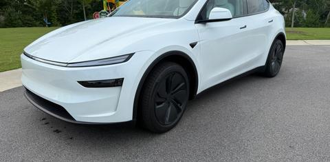 Tesla Model Y 2026