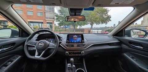 Nissan Altima 2024