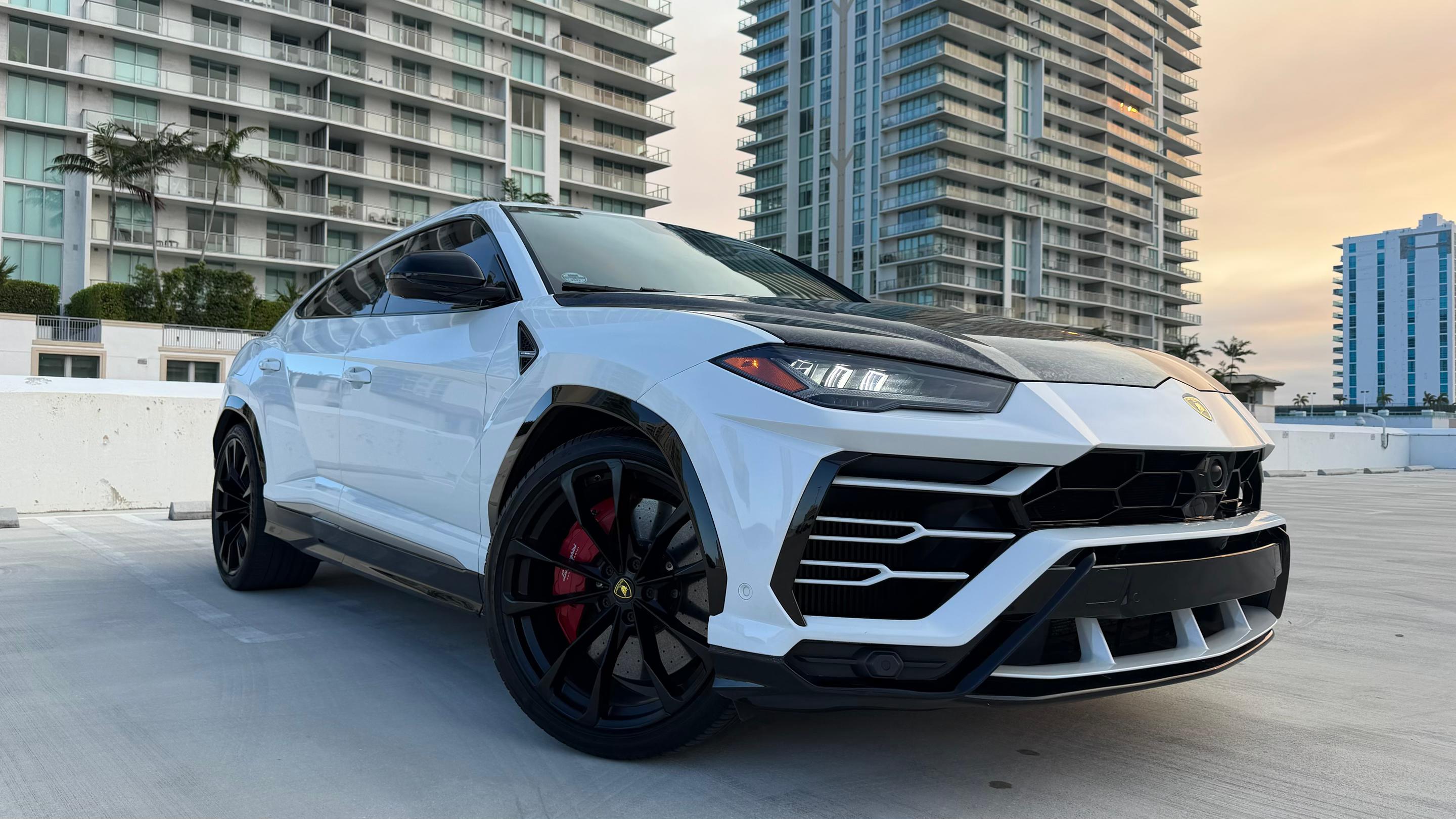 Lamborghini Urus 2020 in Sunny Isles Beach, FL