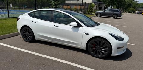 Tesla Model 3 2023