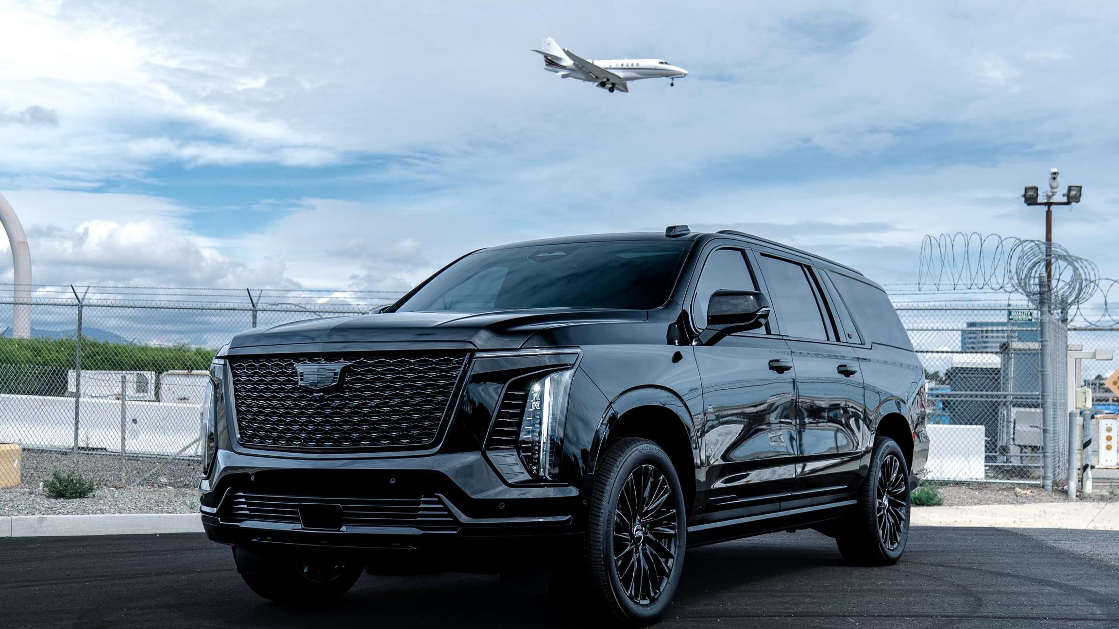 Cadillac Escalade ESV 2026 — Options de location de voitures exotiques à Newport Beach, CA