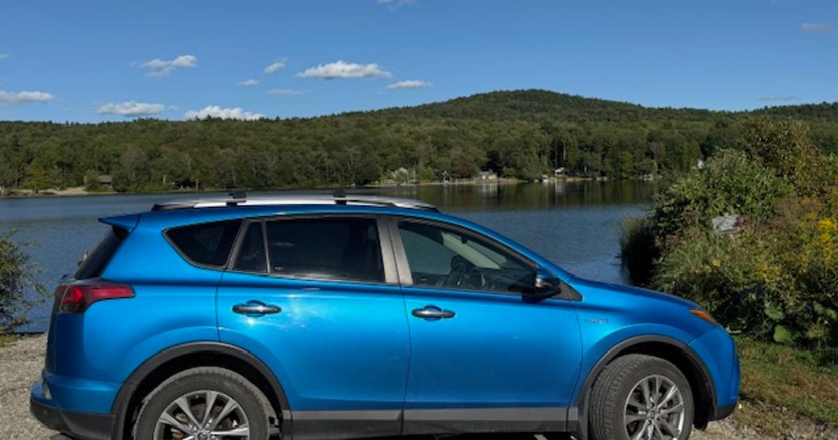 Toyota RAV4 Hybrid 2016 rental in Williston, VT by Michael | Turo