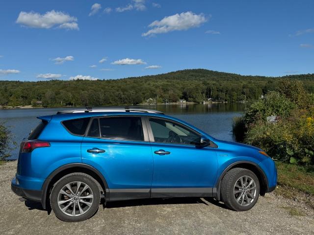 Toyota RAV4 Hybrid 2016 in Williston, VT