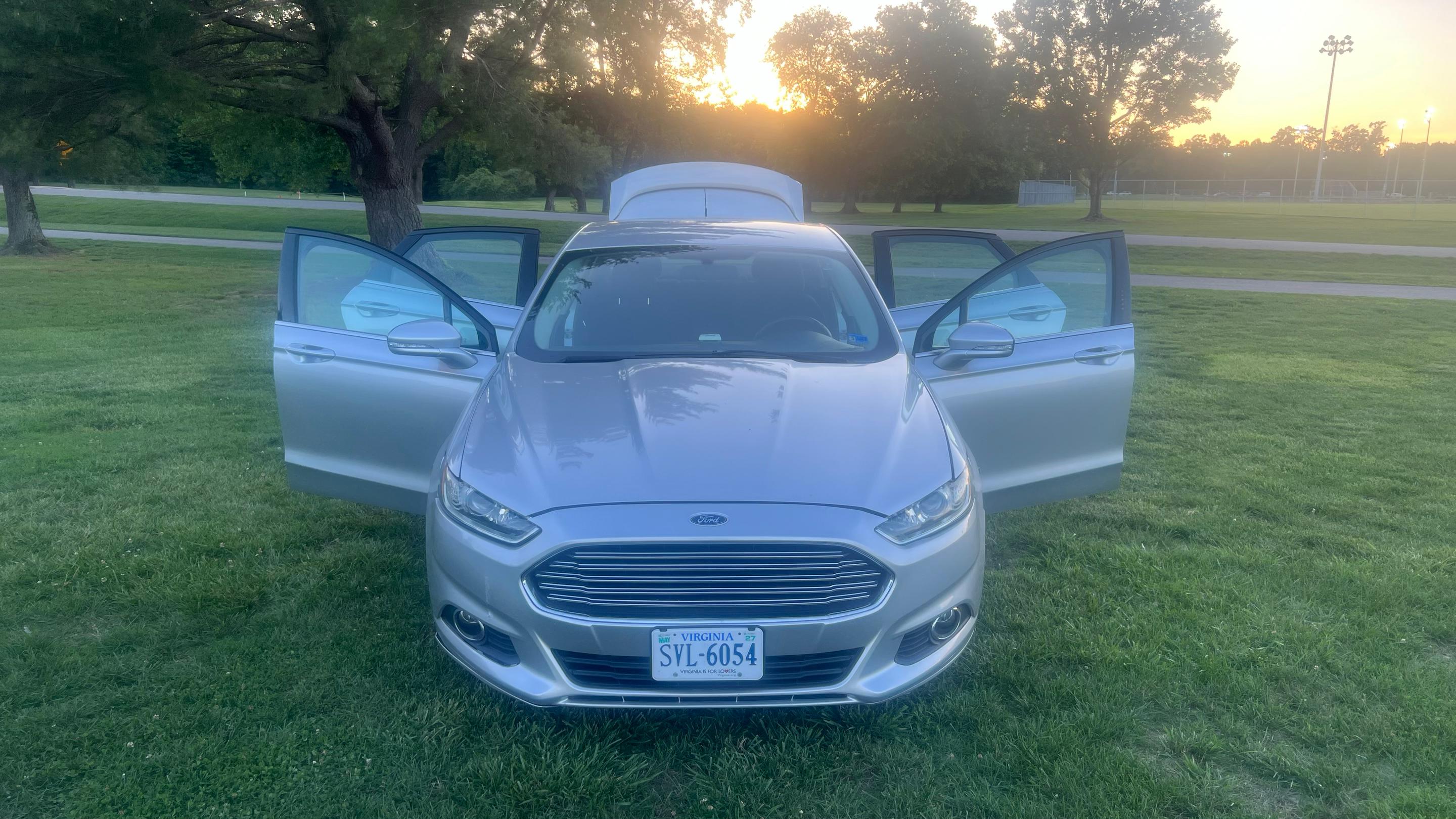 Ford Fusion Hybrid 2014 in 