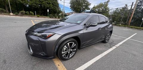 Lexus UX 2024