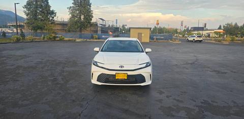 Toyota Camry Hybrid 2026