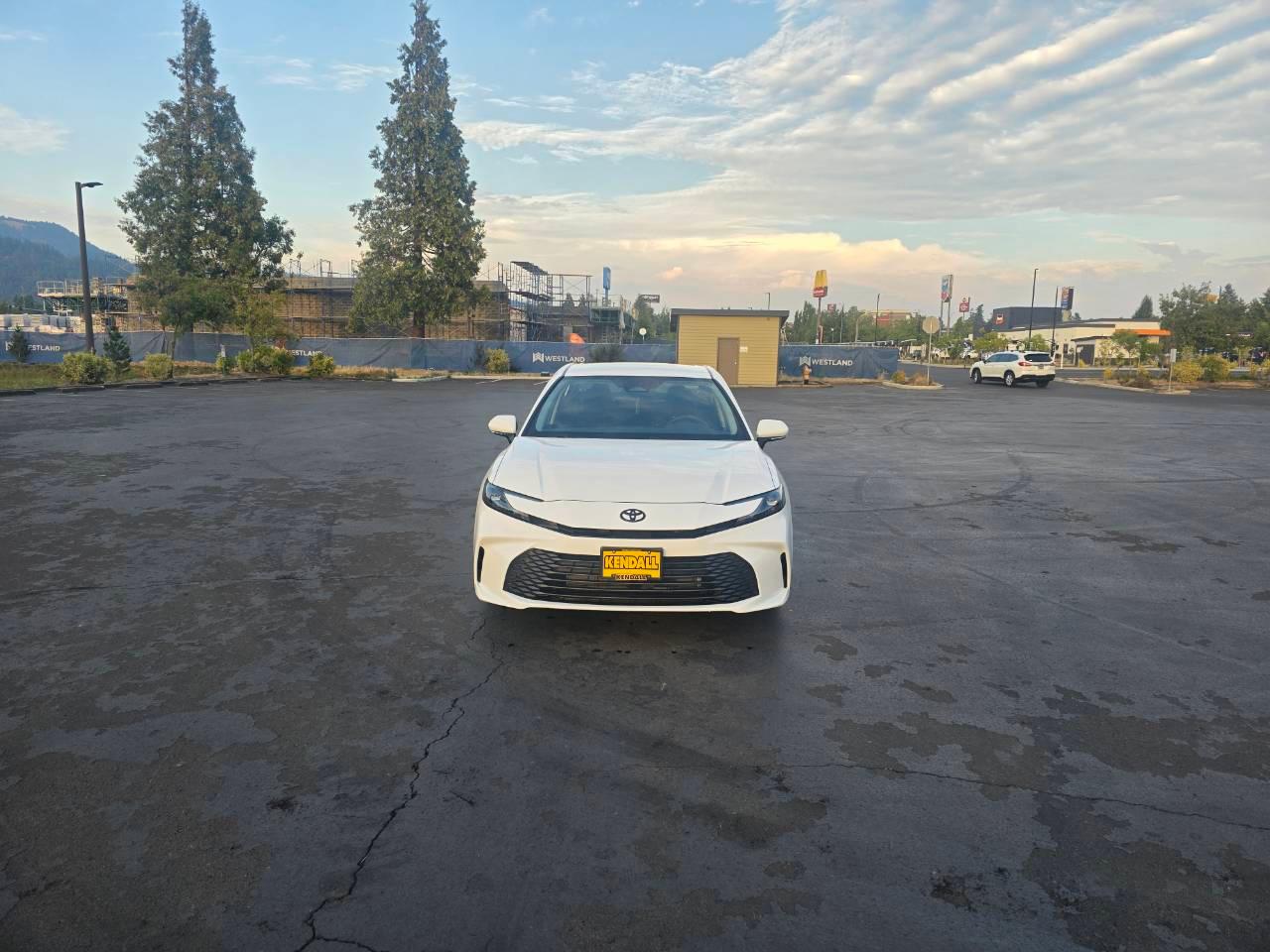 Toyota Camry Hybrid 2026 in Junction City, OR