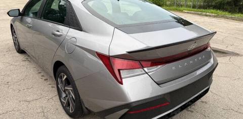 Hyundai Elantra 2025