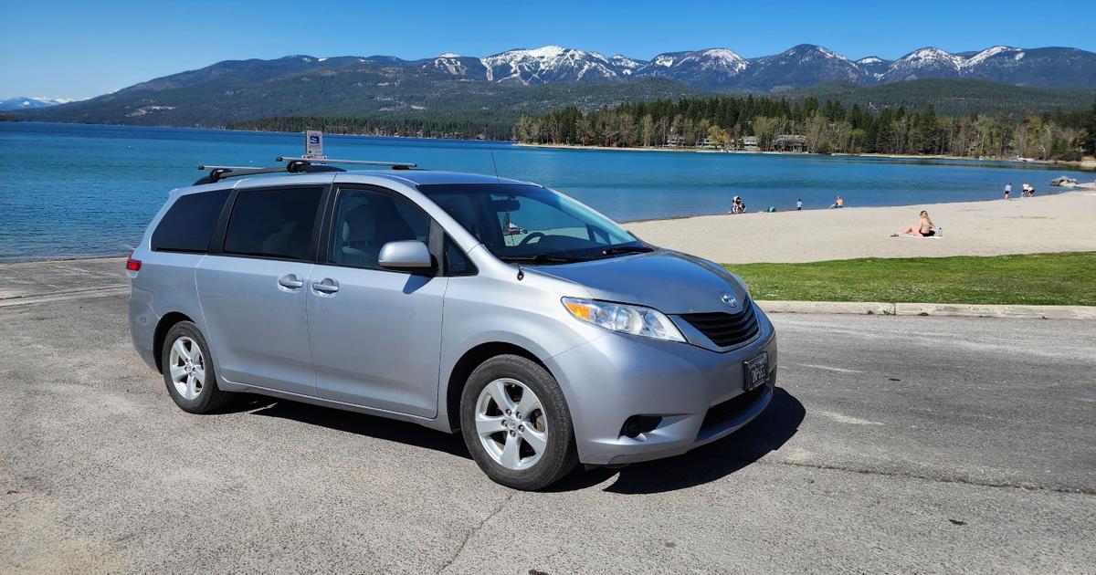 Toyota Sienna 2014 rental in Kalispell - RwfWjhT4R6q7XSFjpyzClA.1200x630