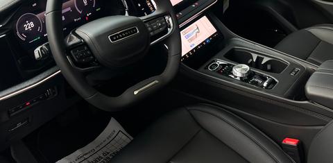 Jeep Wagoneer S 2025