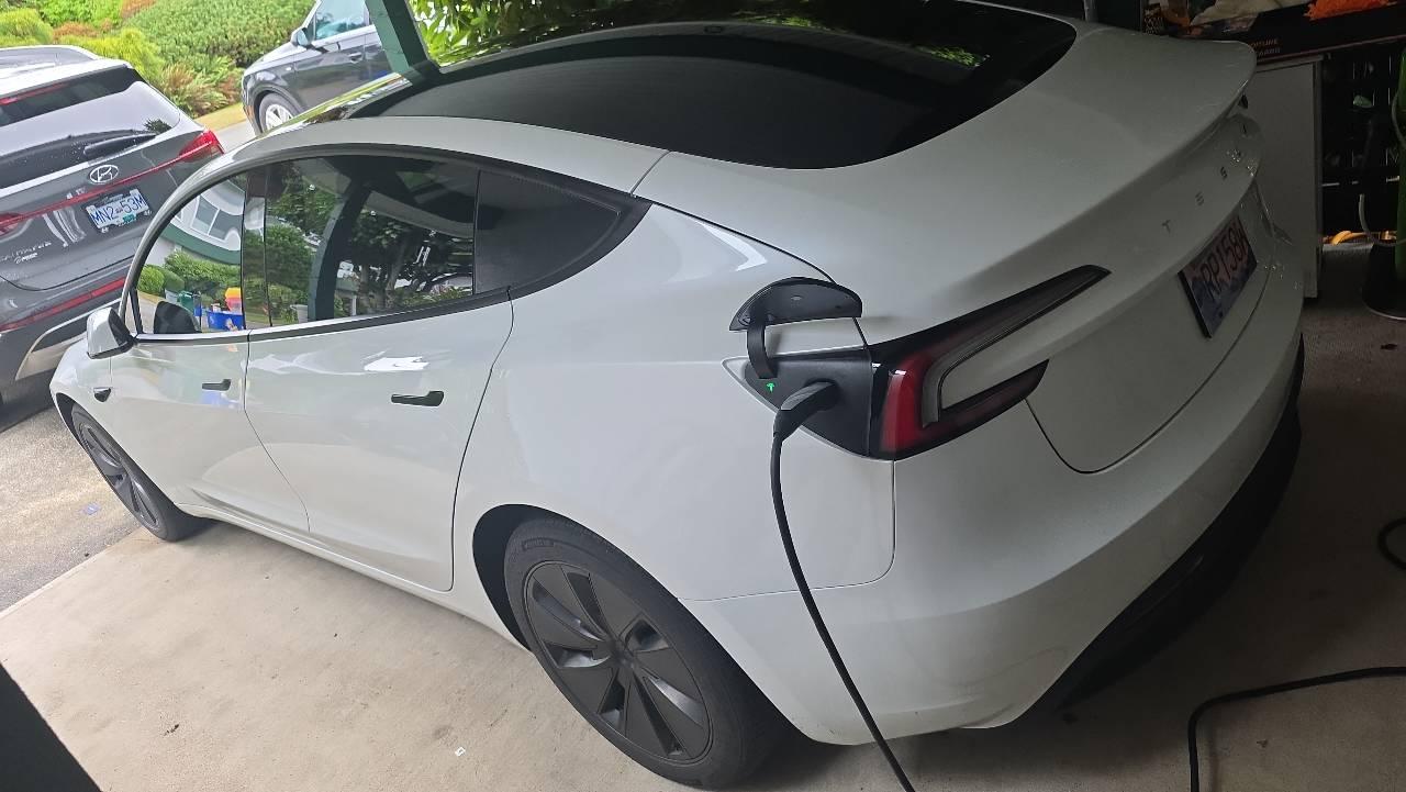 Tesla Model 3 2025 in Nanaimo, BC