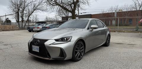 Lexus IS 2019