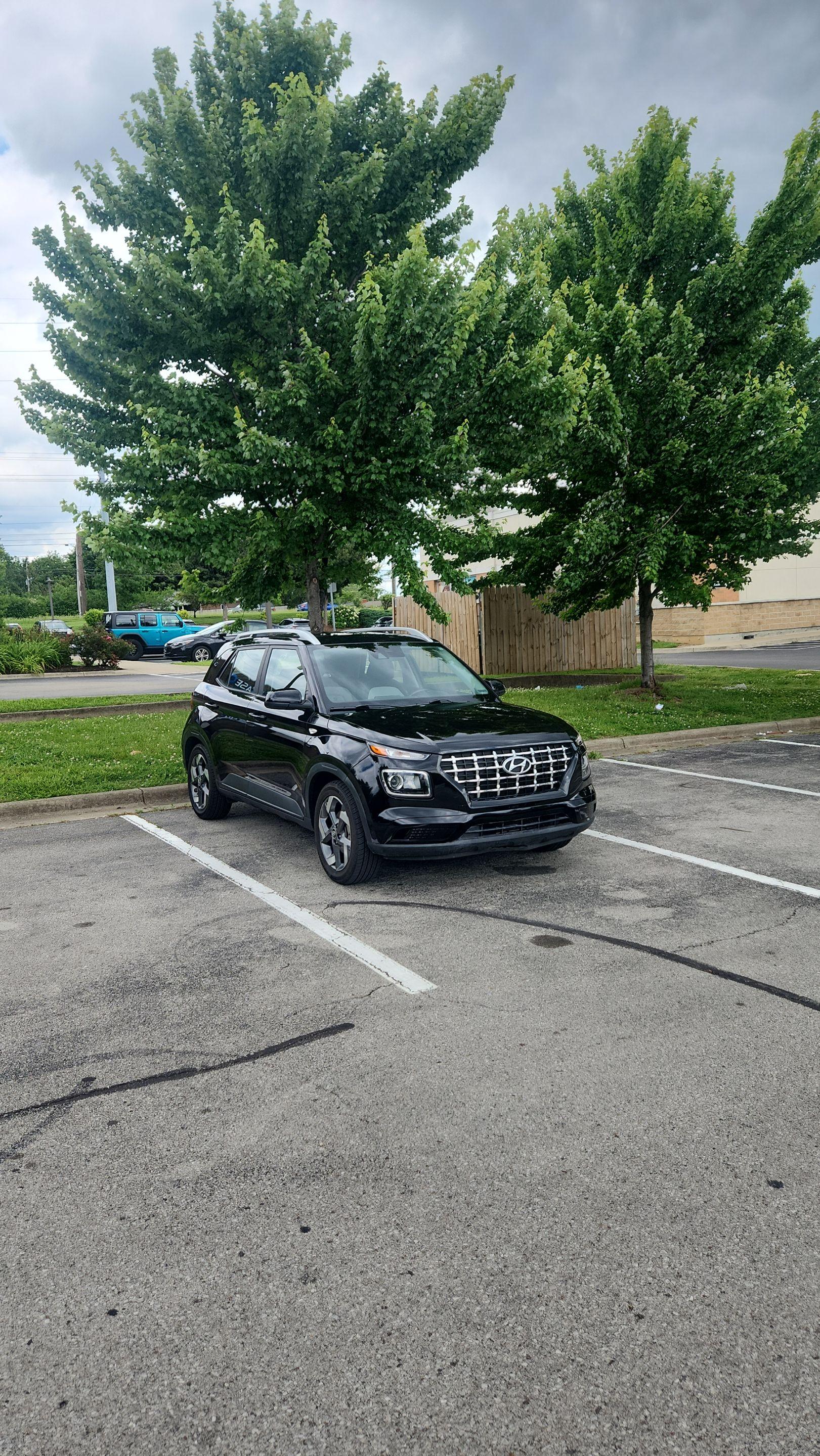 Hyundai Venue 2021 in Louisville, KY