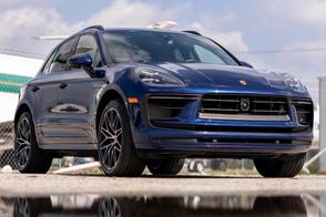 Porsche Macan car