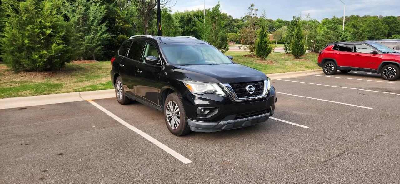 Nissan Pathfinder 2018 in Cary, NC