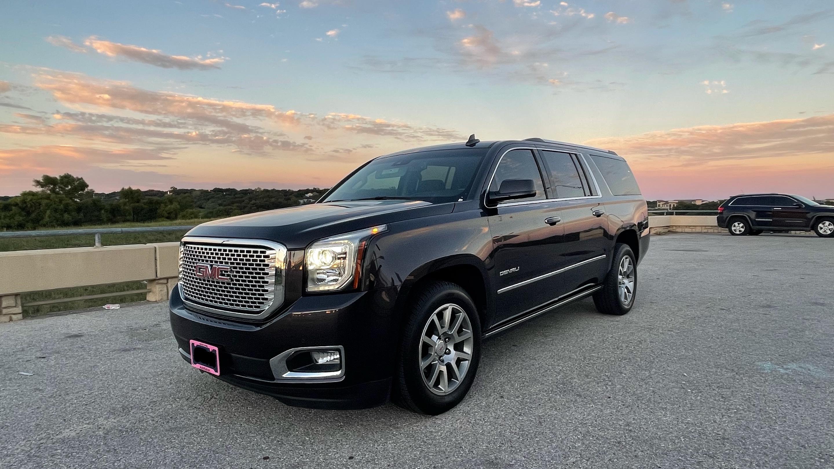 GMC Yukon XL 2017 in San Antonio, TX