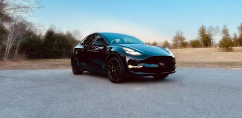 Tesla Model Y 2024