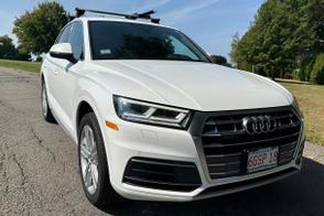 Audi Q5 car