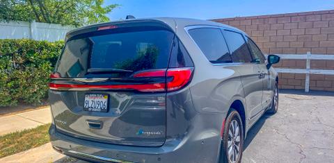 Chrysler Pacifica 2023