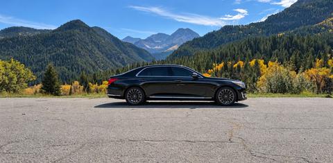 Genesis G90 2017
