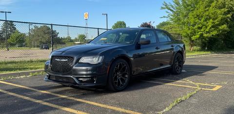 Chrysler 300 2019