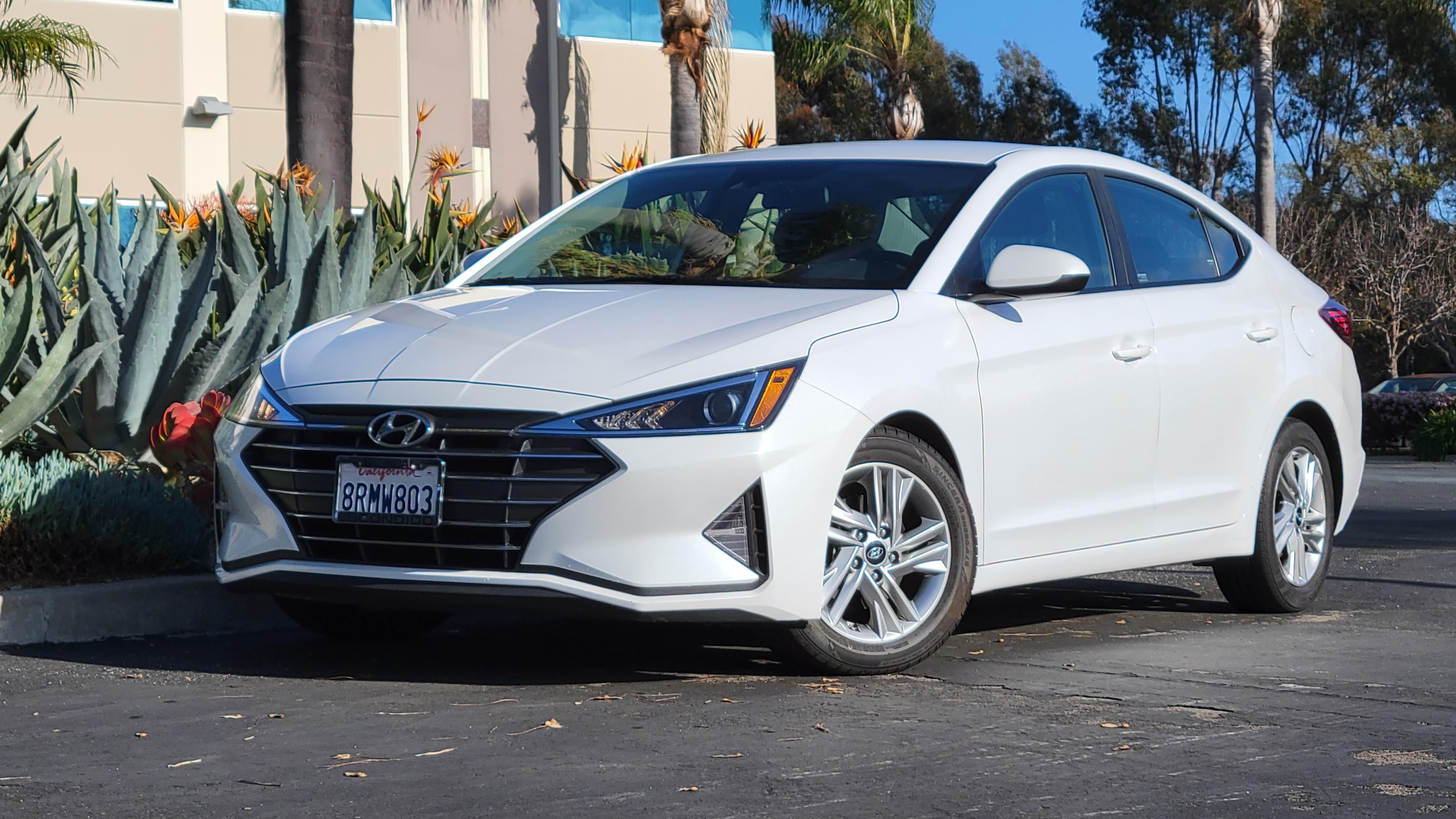 Hyundai Elantra 2020 in 